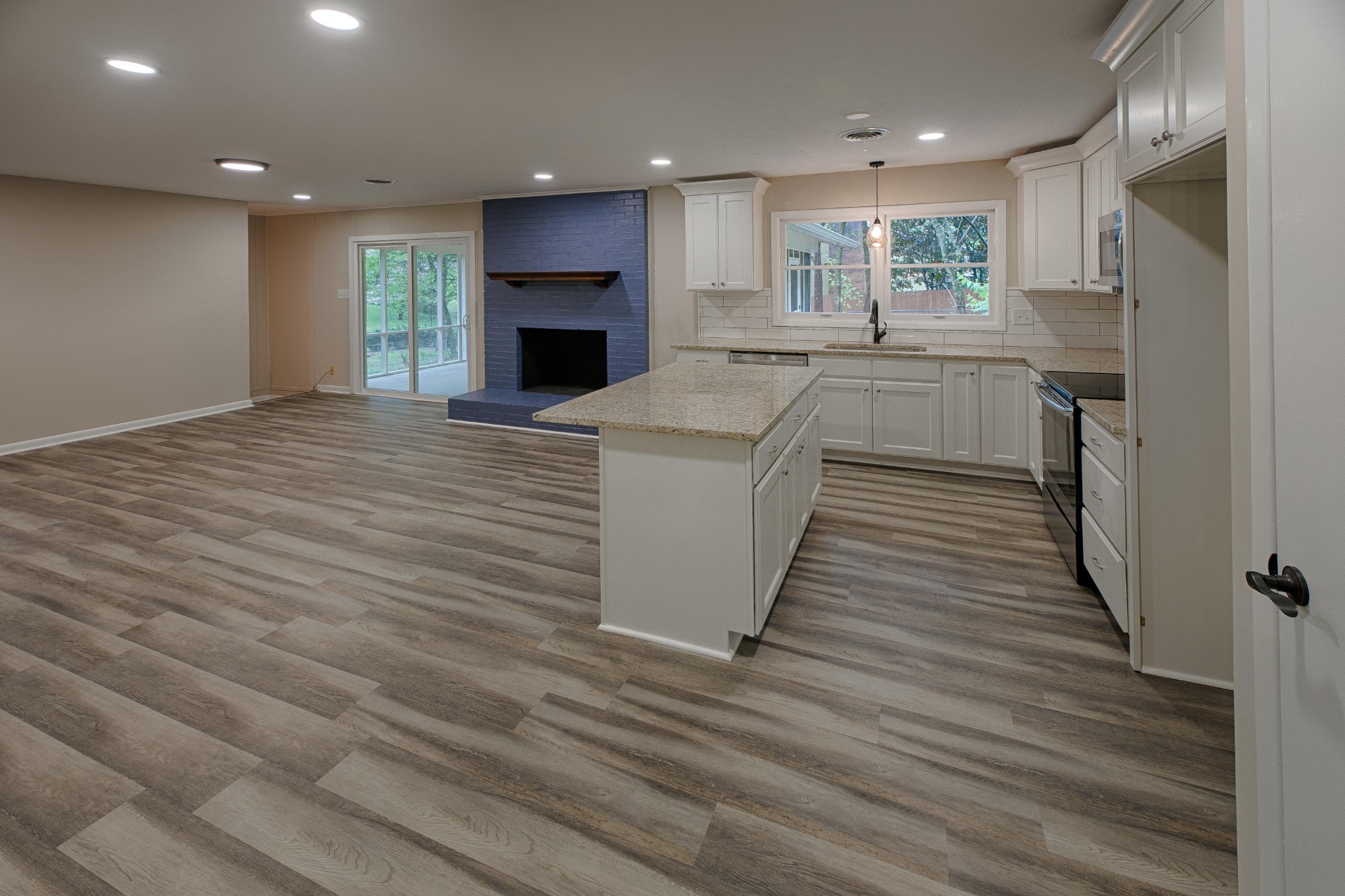 916 Corning Road Knoxville, TN 37923 - Photo 4 of 25 Gallery Image 4