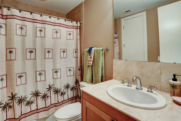 $4,500 | 500 Seawall Boulevard, Unit 1101, Galveston, TX 77550