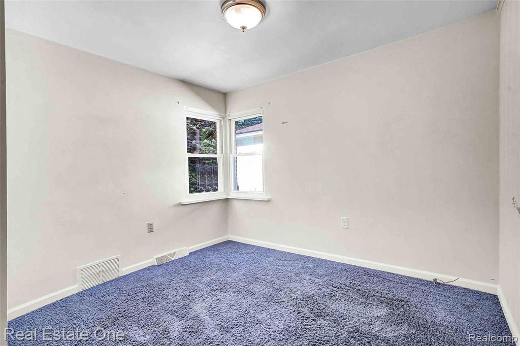 125 Shadywood Road Rochester Hills, MI 48307 - Photo 12 of 24