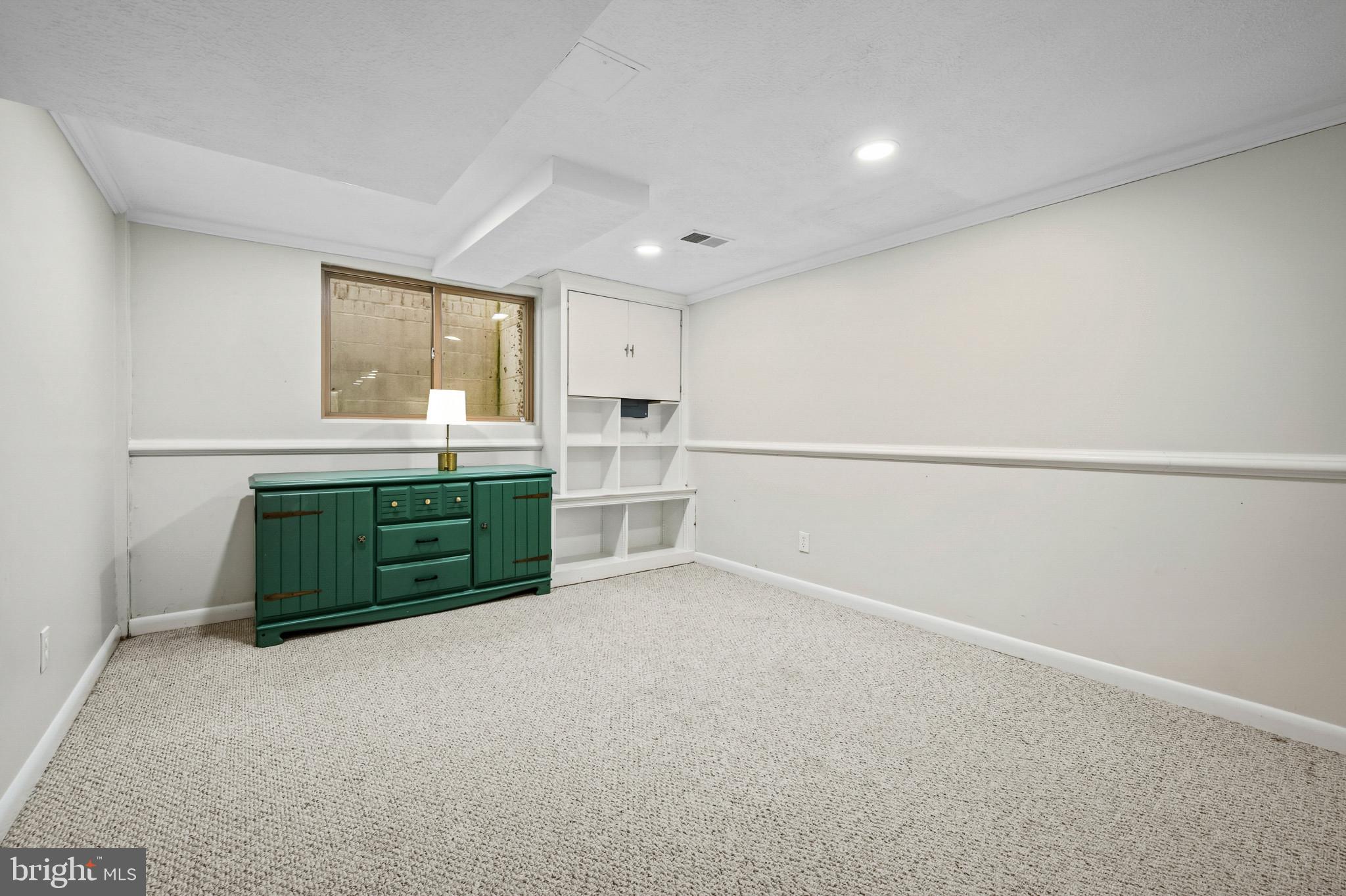 1708 Brisbane Street Silver Spring, MD 20902 - Photo 32 of 43