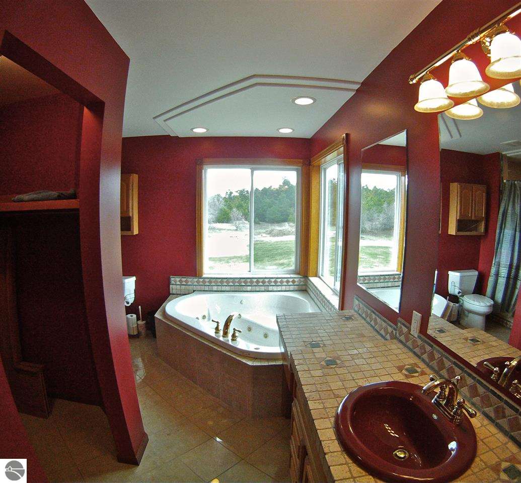 6615 Summit City Road Kingsley, MI 49649 - Photo 29 of 52 1783635-28.JPG