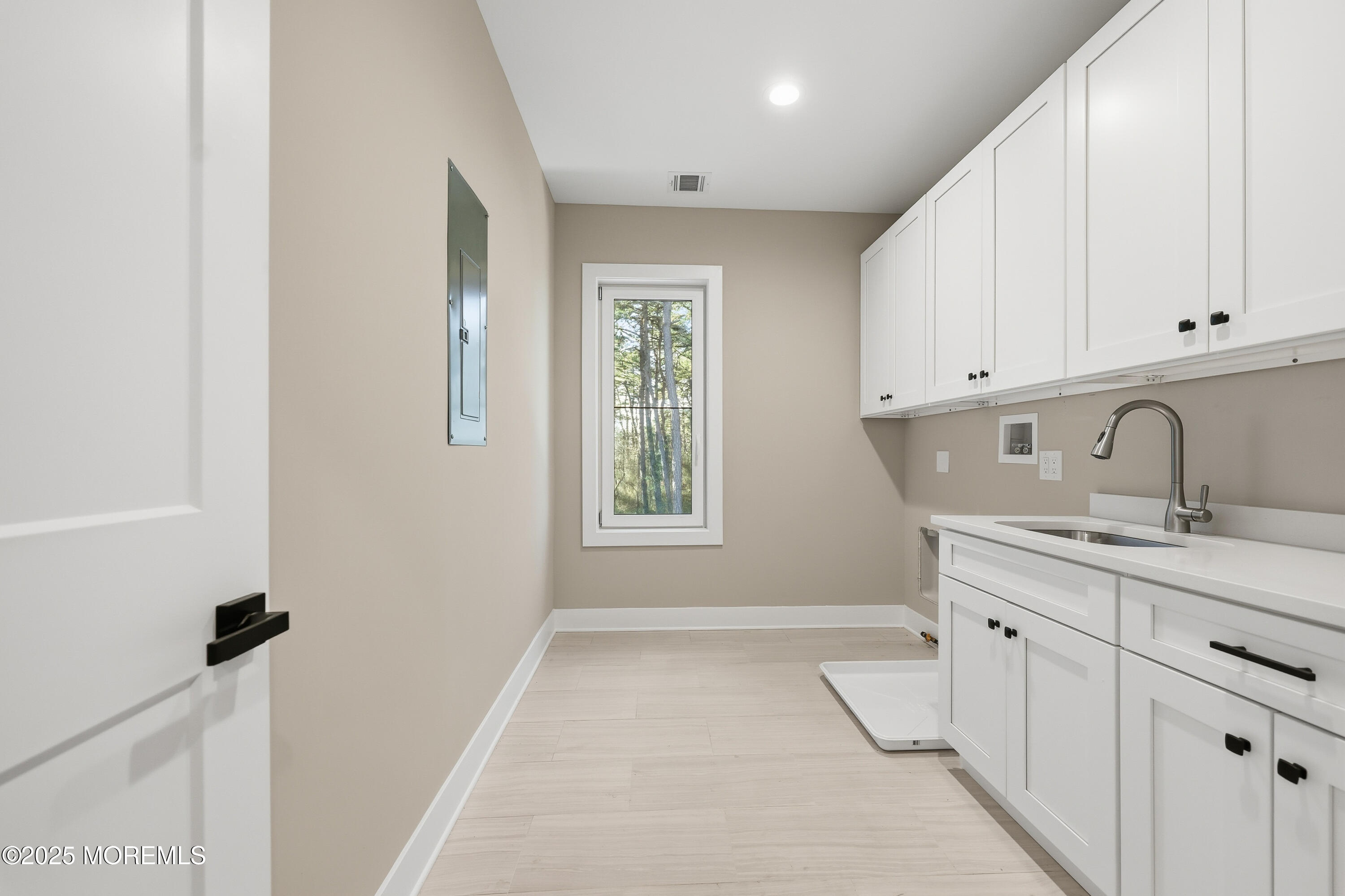 2 Haystack Court Howell, NJ 07731 - Photo 59 of 78 Laundry room