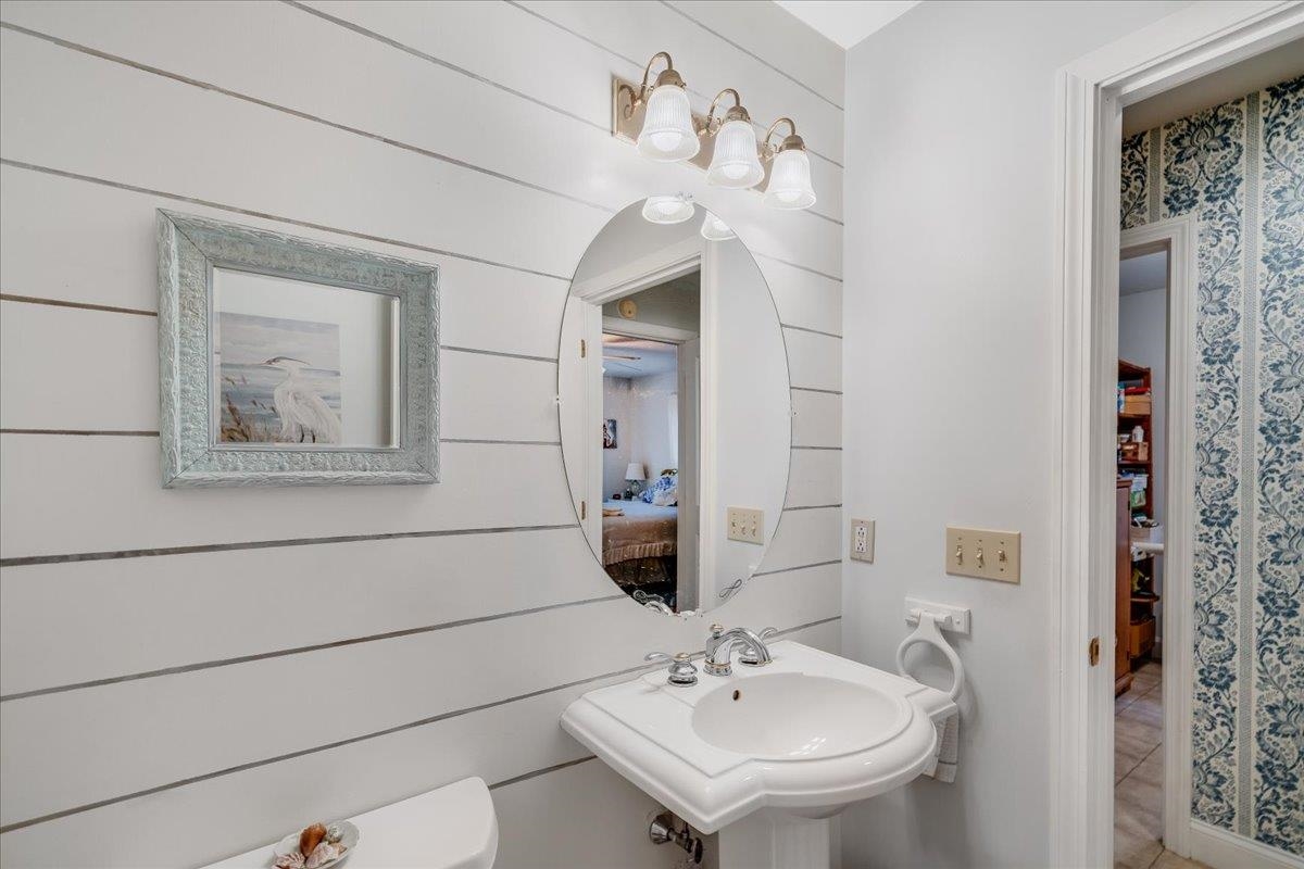 18 Barrington Circle Ossipee, NH 03864 - Photo 32 of 51