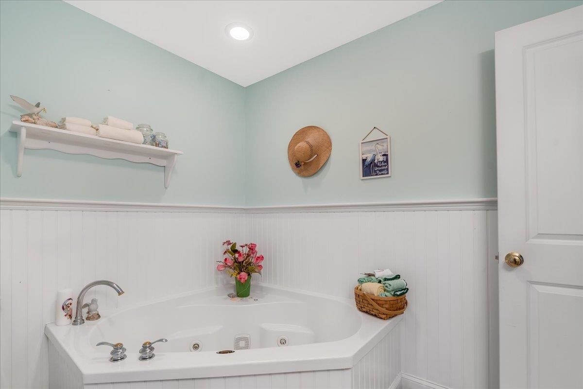 18 Barrington Circle Ossipee, NH 03864 - Photo 38 of 51