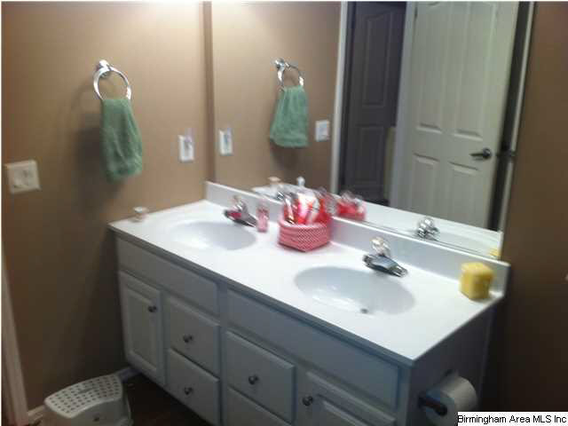 8582 Bradford Road Pinson, AL 35126 - Photo 10 of 16