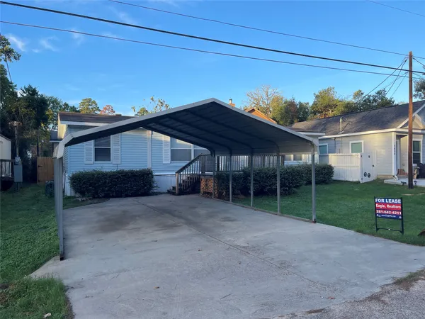 $1,195 | 16658 Meadowcroft Street, Montgomery, TX 77316