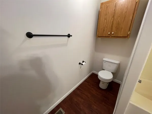 $1,195 | 16658 Meadowcroft Street, Montgomery, TX 77316