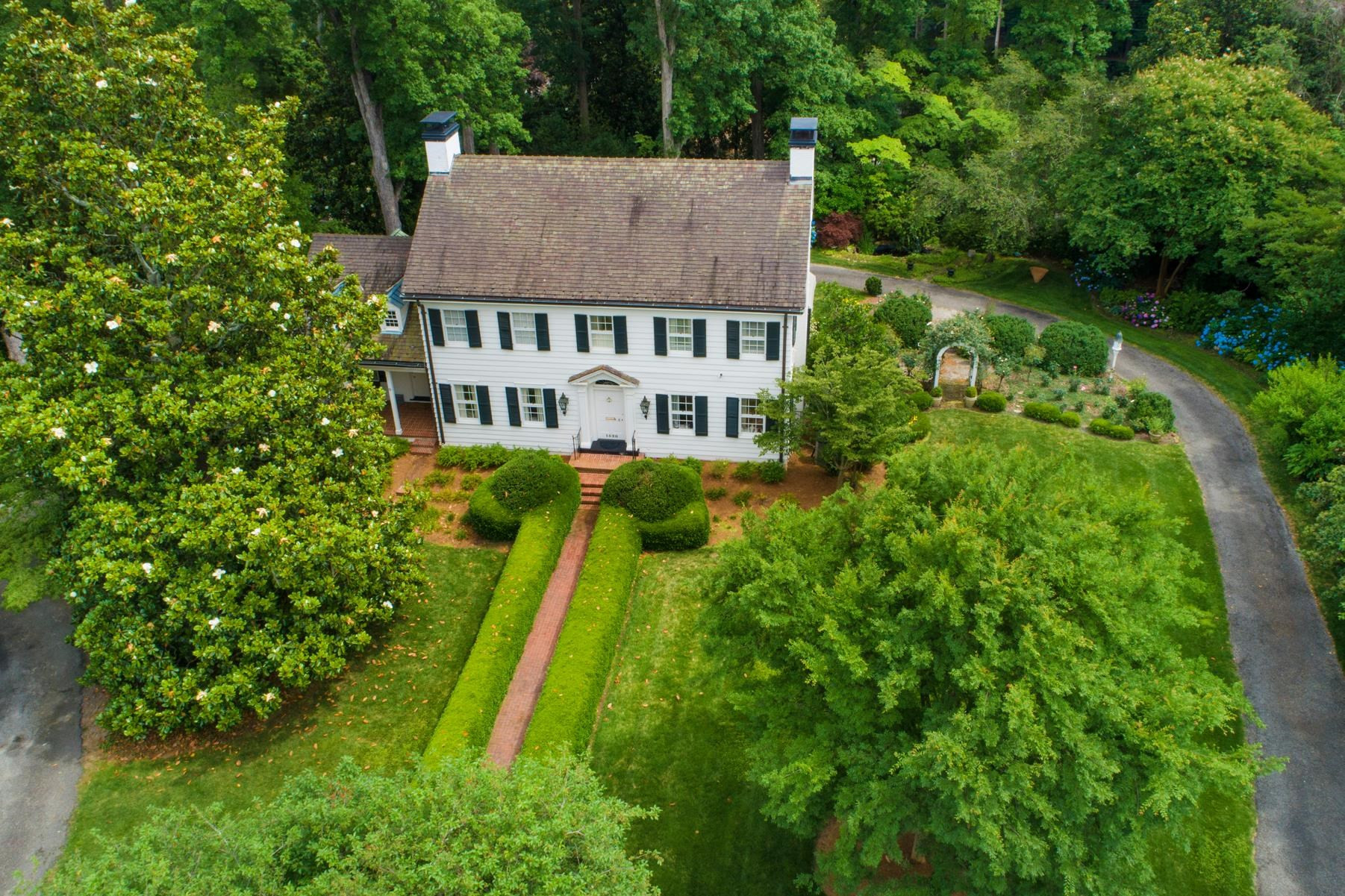 1520 Jarvis Street Raleigh, NC 27608 - Photo 4 of 61 Photo 4