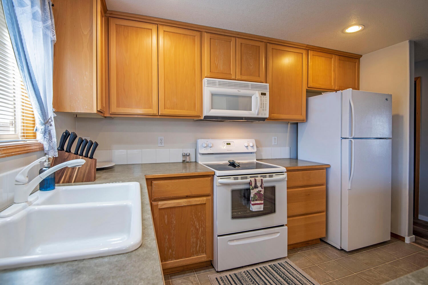 295 Center Ridge Drive Culver, OR 97734 - Photo 7 of 20 295 Center Ridge Dr Culver OR-large-009-