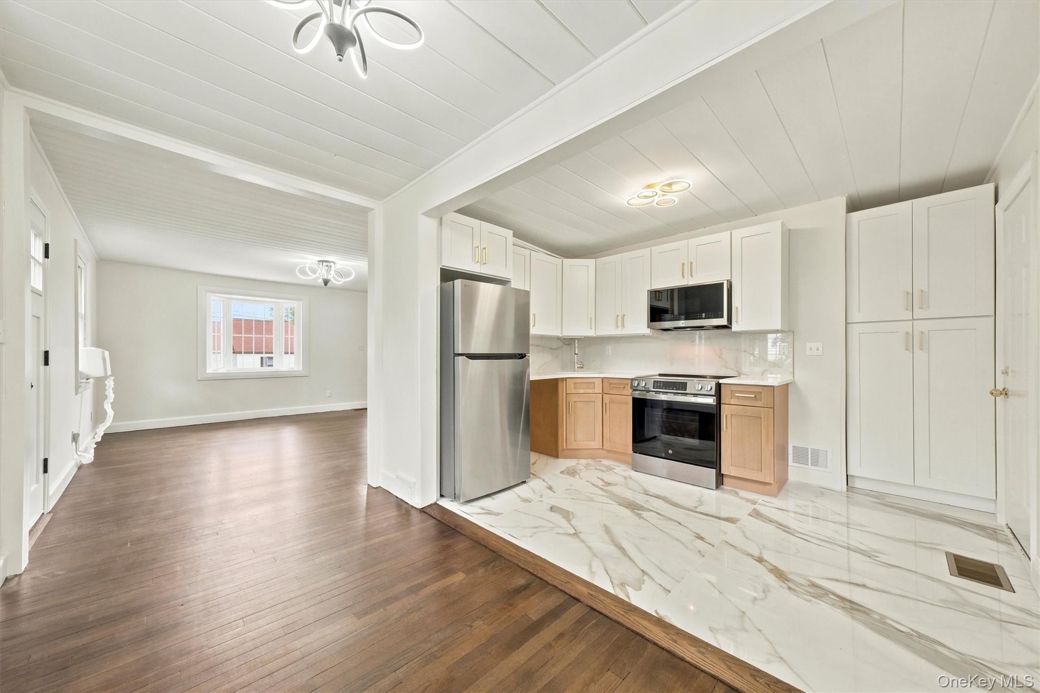 3 Pond Road Walden, NY 12586 - Photo 12 of 38