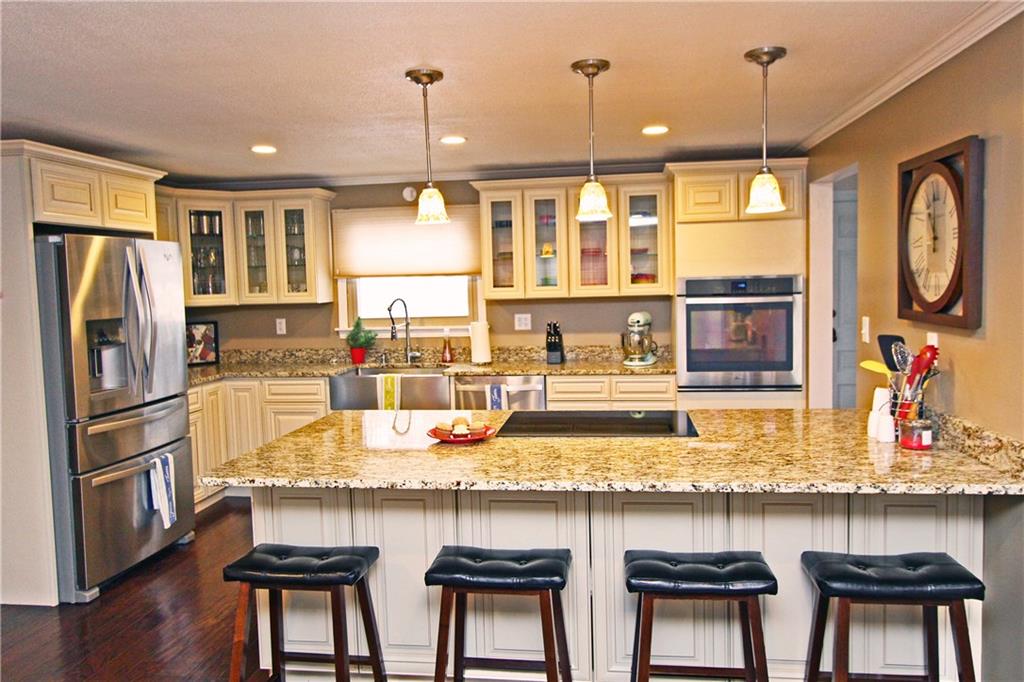 630 New Texas Road Pittsburgh, PA 15239 - Photo 3 of 25 Gallery Image 3