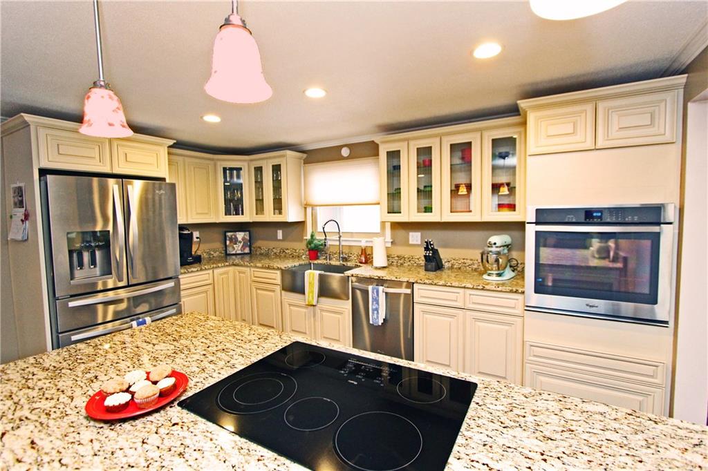 630 New Texas Road Pittsburgh, PA 15239 - Photo 4 of 25 Gallery Image 4