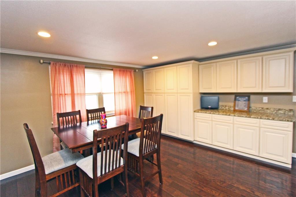 630 New Texas Road Pittsburgh, PA 15239 - Photo 6 of 25 Gallery Image 6