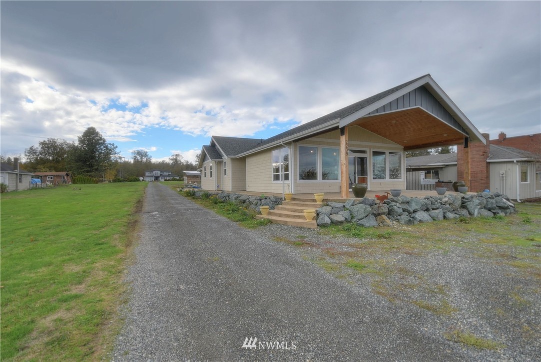 2209 Lummi Shore Road Bellingham, WA 98226 - Photo 1 of 25 Gallery Image 1