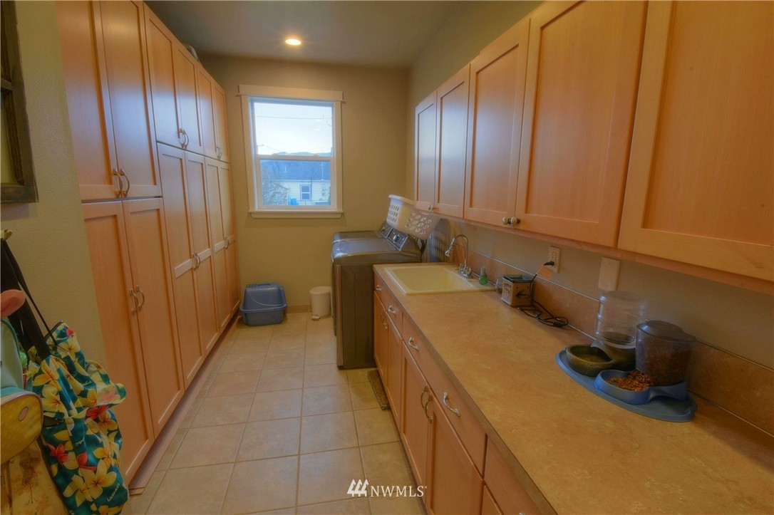2209 Lummi Shore Road Bellingham, WA 98226 - Photo 13 of 25 Gallery Image 13
