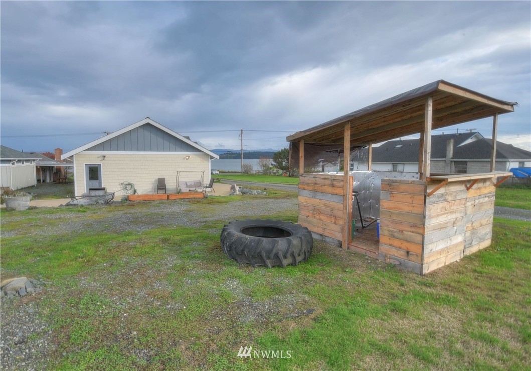 2209 Lummi Shore Road Bellingham, WA 98226 - Photo 17 of 25 Gallery Image 17