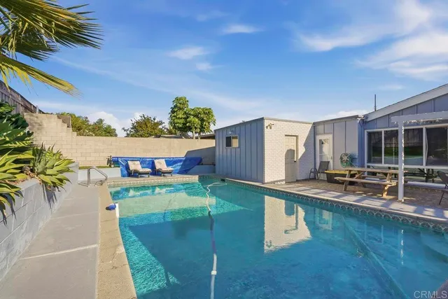 $1,175,000 | 9452 Larrabee Avenue, San Diego, CA 92123