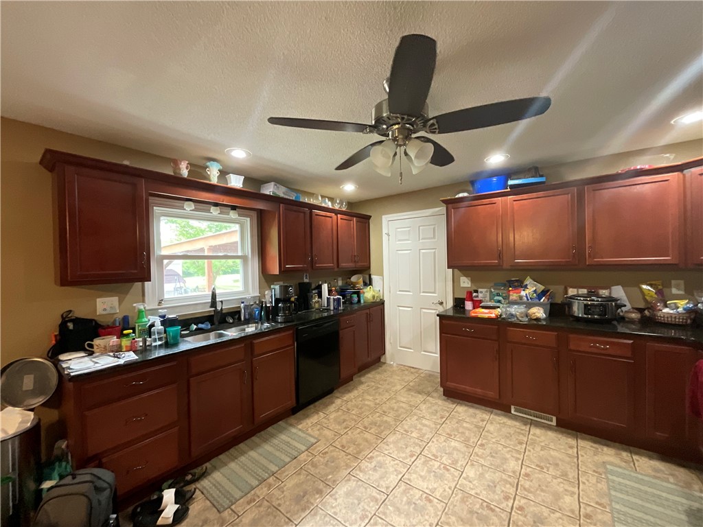 8901 East 1210th Road Effingham, IL 62401 - Photo 8 of 21 Gallery Image 8