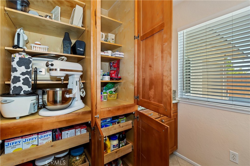 8527 Hillside Road Rancho Cucamonga, CA 91701 - Photo 18 of 50