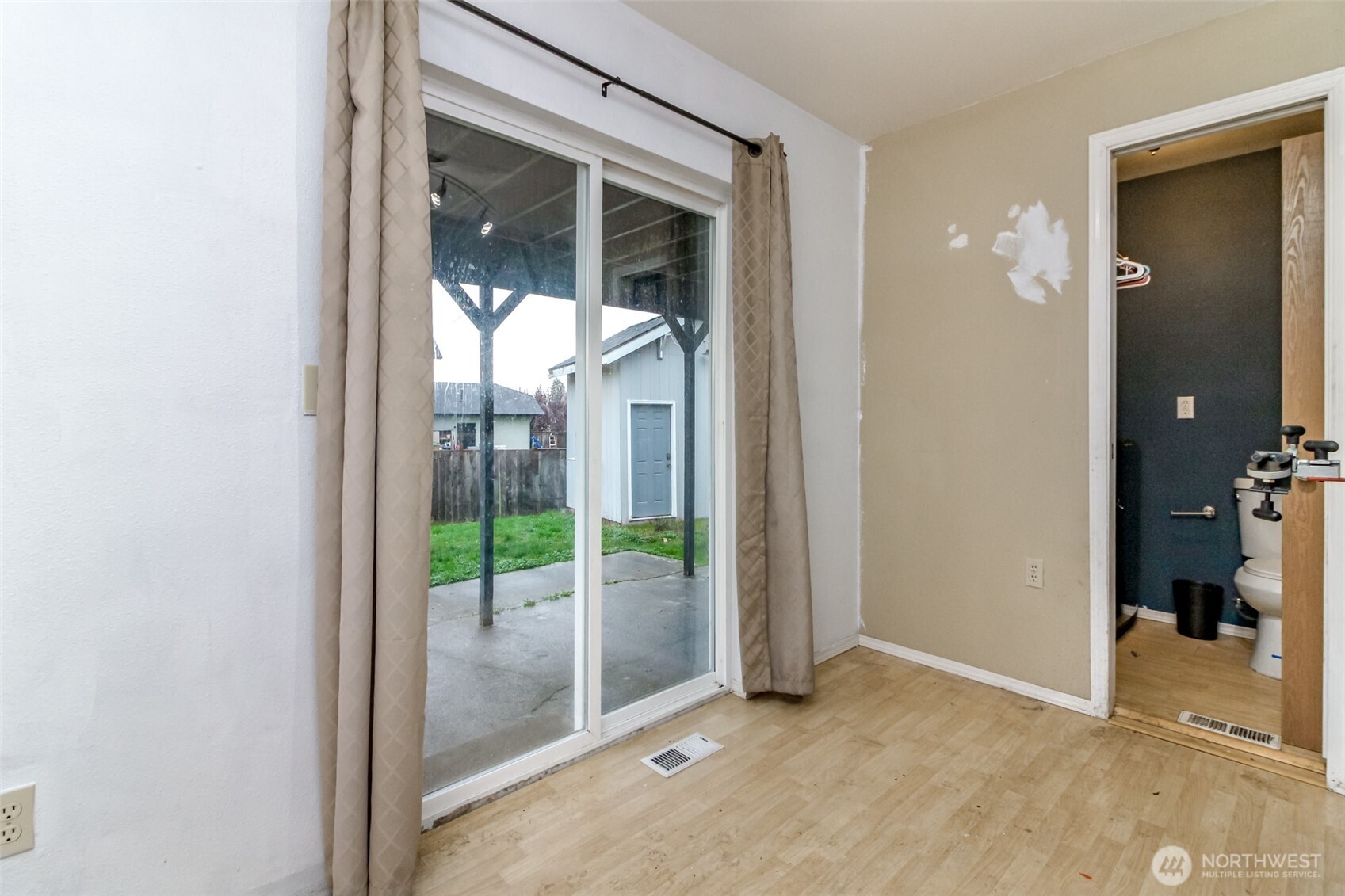 249 South Elsa Street Buckley, WA 98321 - Photo 11 of 37