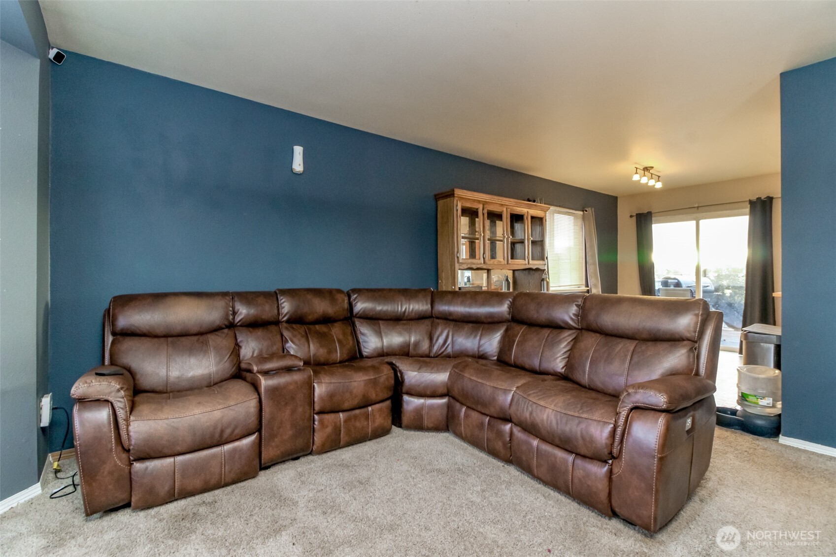 249 South Elsa Street Buckley, WA 98321 - Photo 20 of 37 a living room with furniture