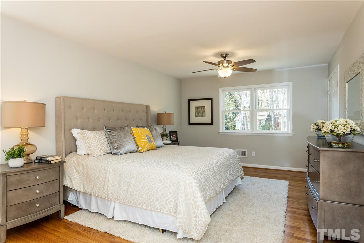 317 East Millbrook Road Raleigh, NC 27609 - Photo 14 of 29