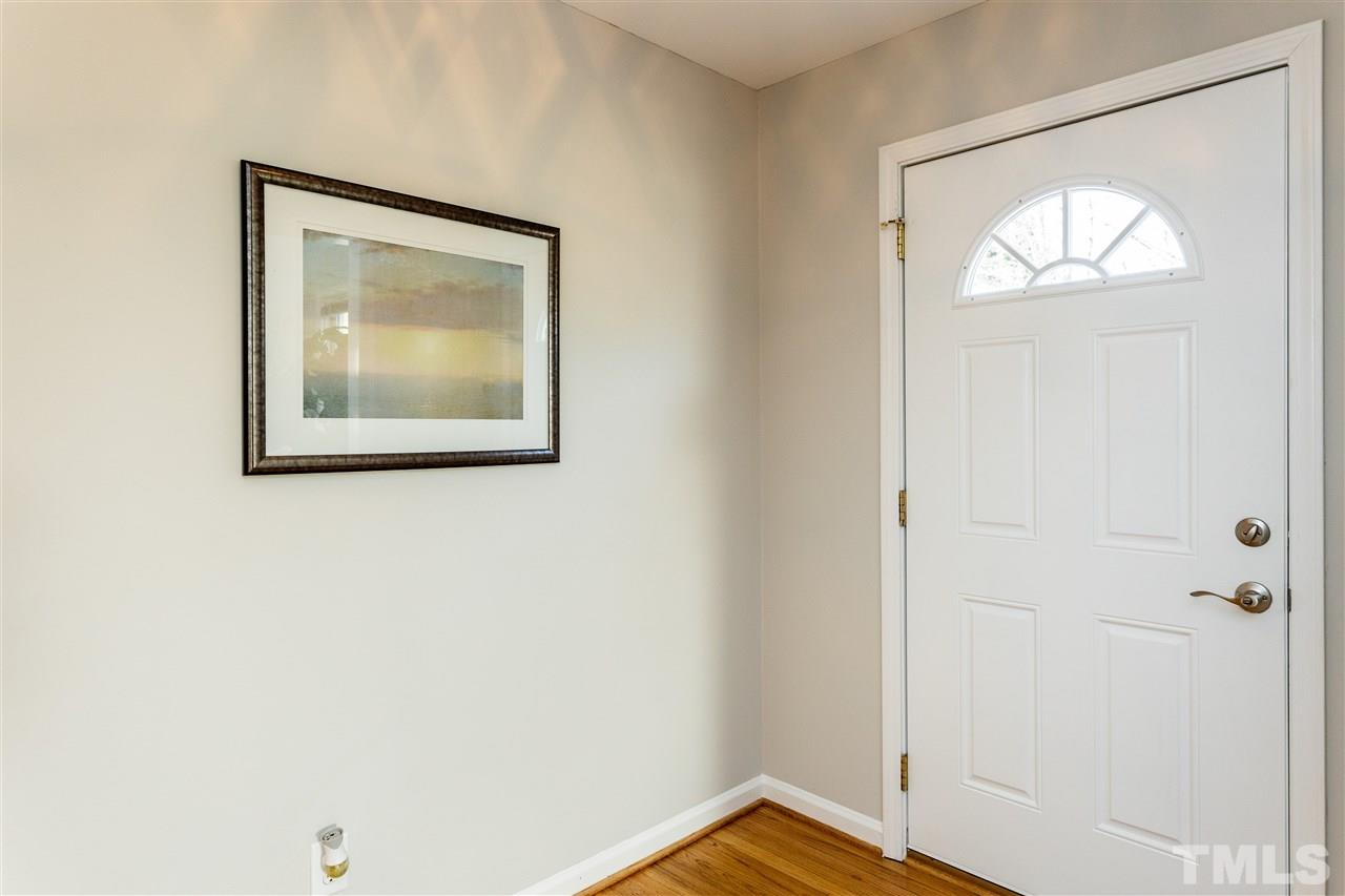 317 East Millbrook Road Raleigh, NC 27609 - Photo 3 of 29