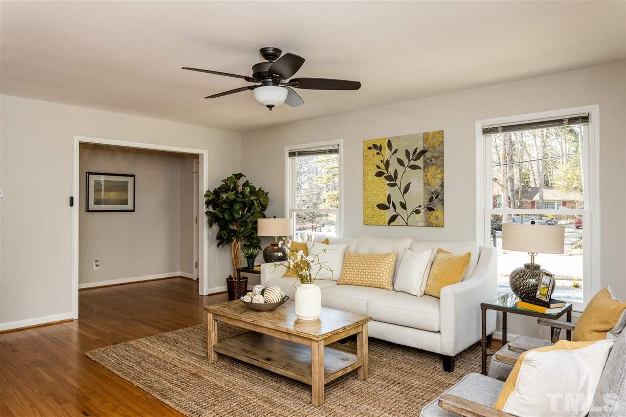 317 East Millbrook Road Raleigh, NC 27609 - Photo 4 of 29