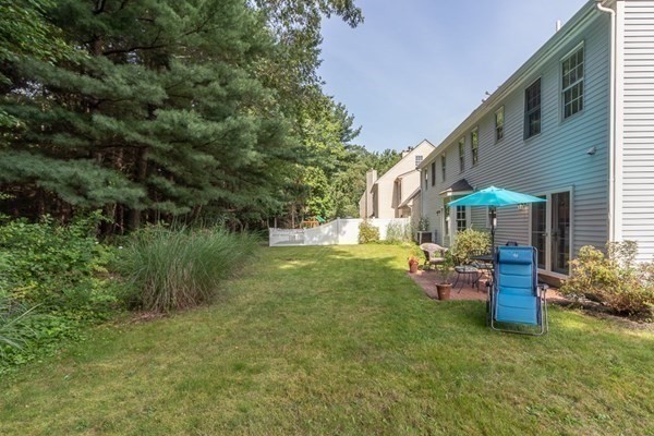 28 Pintail Road, Unit 28 Walpole, MA 02081 - Photo 5 of 26 Gallery Image 5
