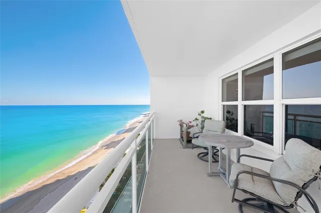 $1,320,000 | 3900 Galt Ocean Drive, Unit 1017, Fort Lauderdale, FL 33308