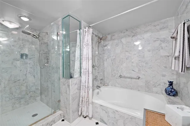 $1,320,000 | 3900 Galt Ocean Drive, Unit 1017, Fort Lauderdale, FL 33308