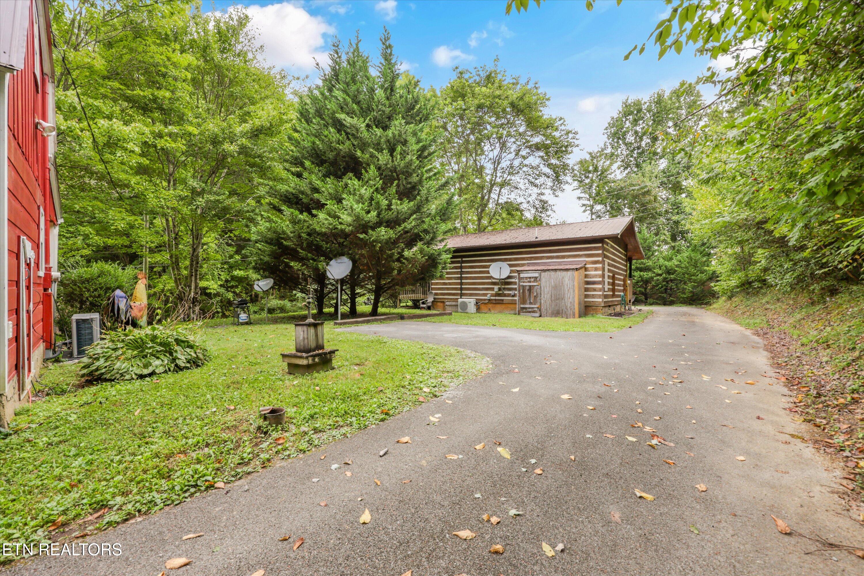 4424-4428 Grindstone Ridge Road Sevierville, TN 37863 - Photo 25 of 47 27-4428 Grindstone Ridge Rd32