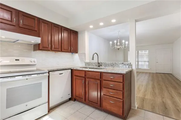 $165,000 | 3126 Edenborn Avenue, Unit 610, Metairie, LA 70002