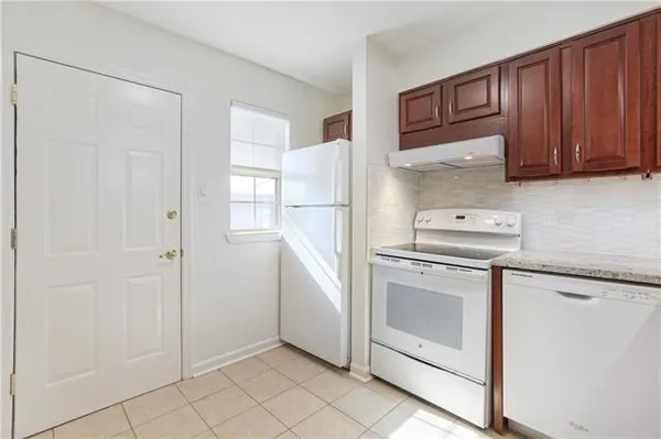 $165,000 | 3126 Edenborn Avenue, Unit 610, Metairie, LA 70002