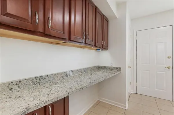 $165,000 | 3126 Edenborn Avenue, Unit 610, Metairie, LA 70002