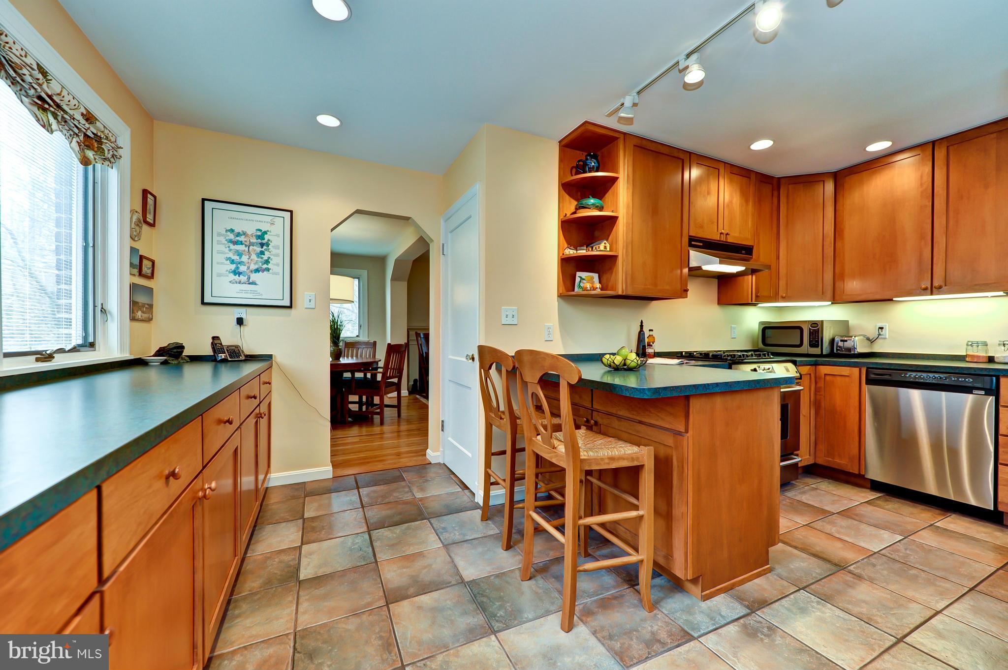 7512 Piney Branch Road Silver Spring, MD 20910 - Photo 11 of 29 Kitchen