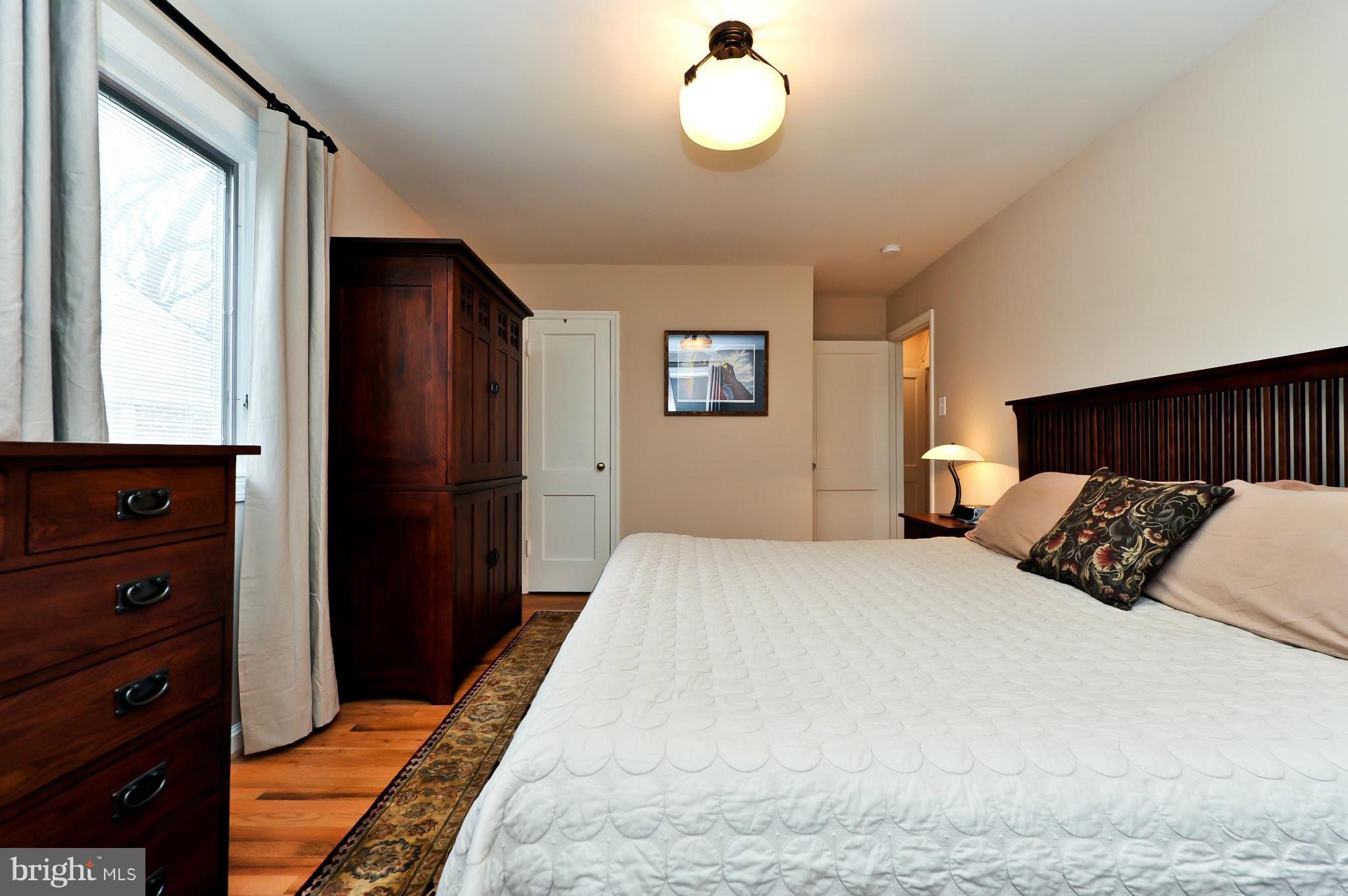 7512 Piney Branch Road Silver Spring, MD 20910 - Photo 17 of 29 Bedroom (Master)