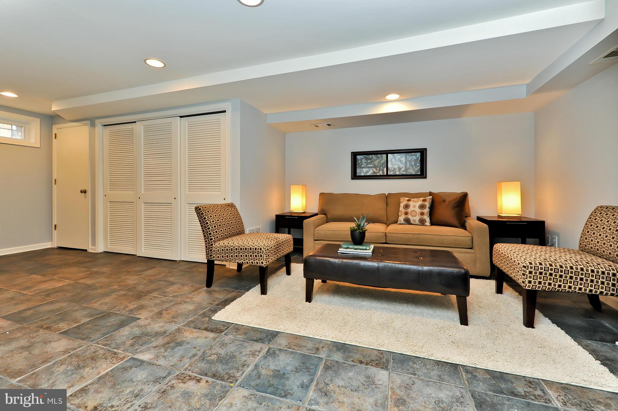 7512 Piney Branch Road Silver Spring, MD 20910 - Photo 22 of 29 Family Room/ Bedroom