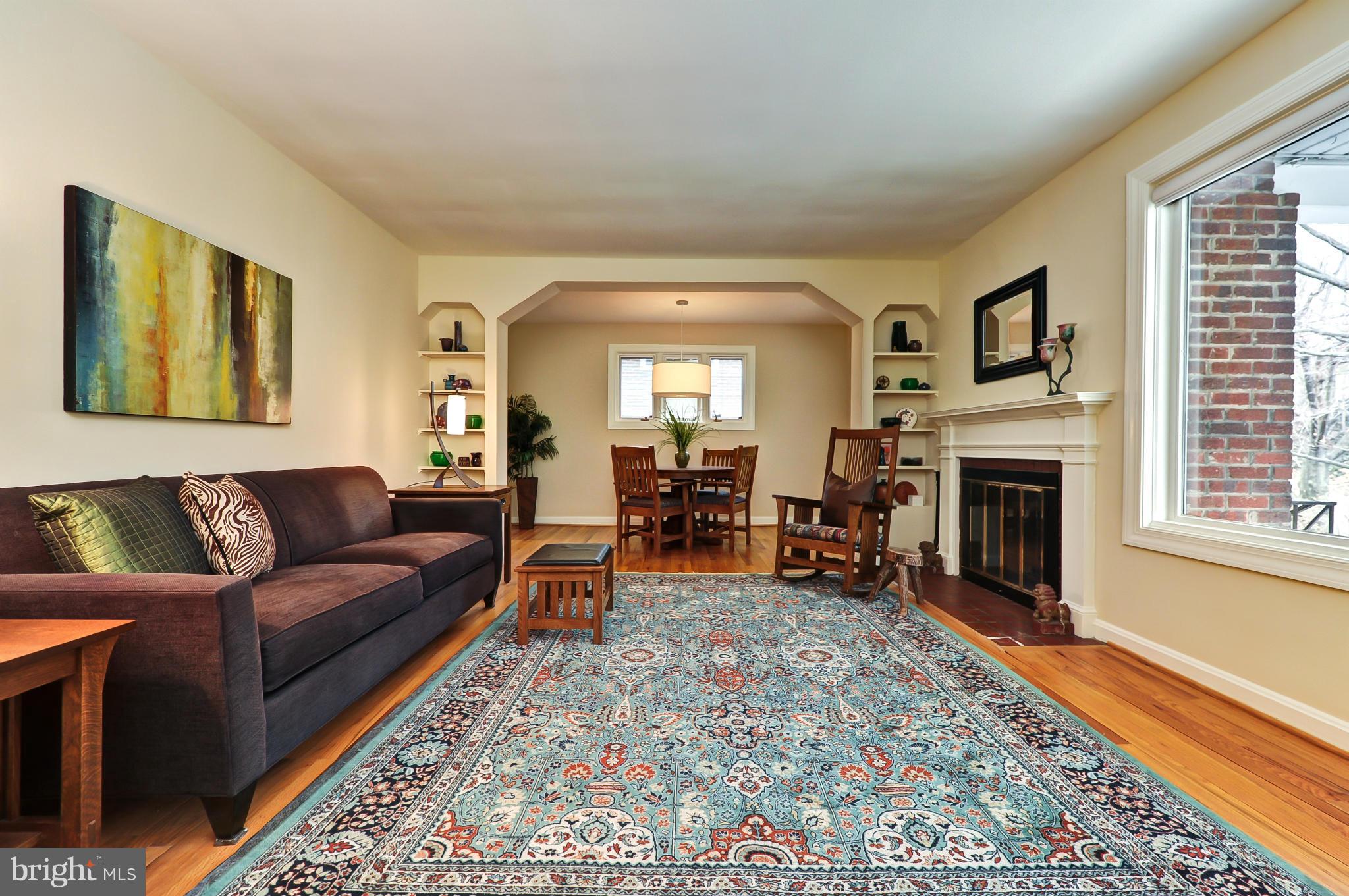 7512 Piney Branch Road Silver Spring, MD 20910 - Photo 4 of 29 Living Room