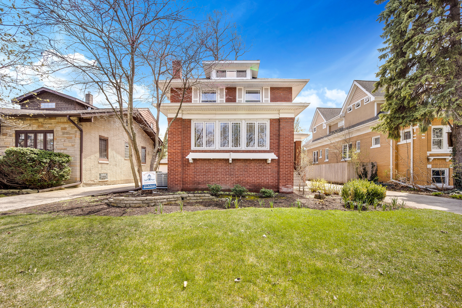 297 Gage Road Riverside, IL 60546 - Photo 2 of 55