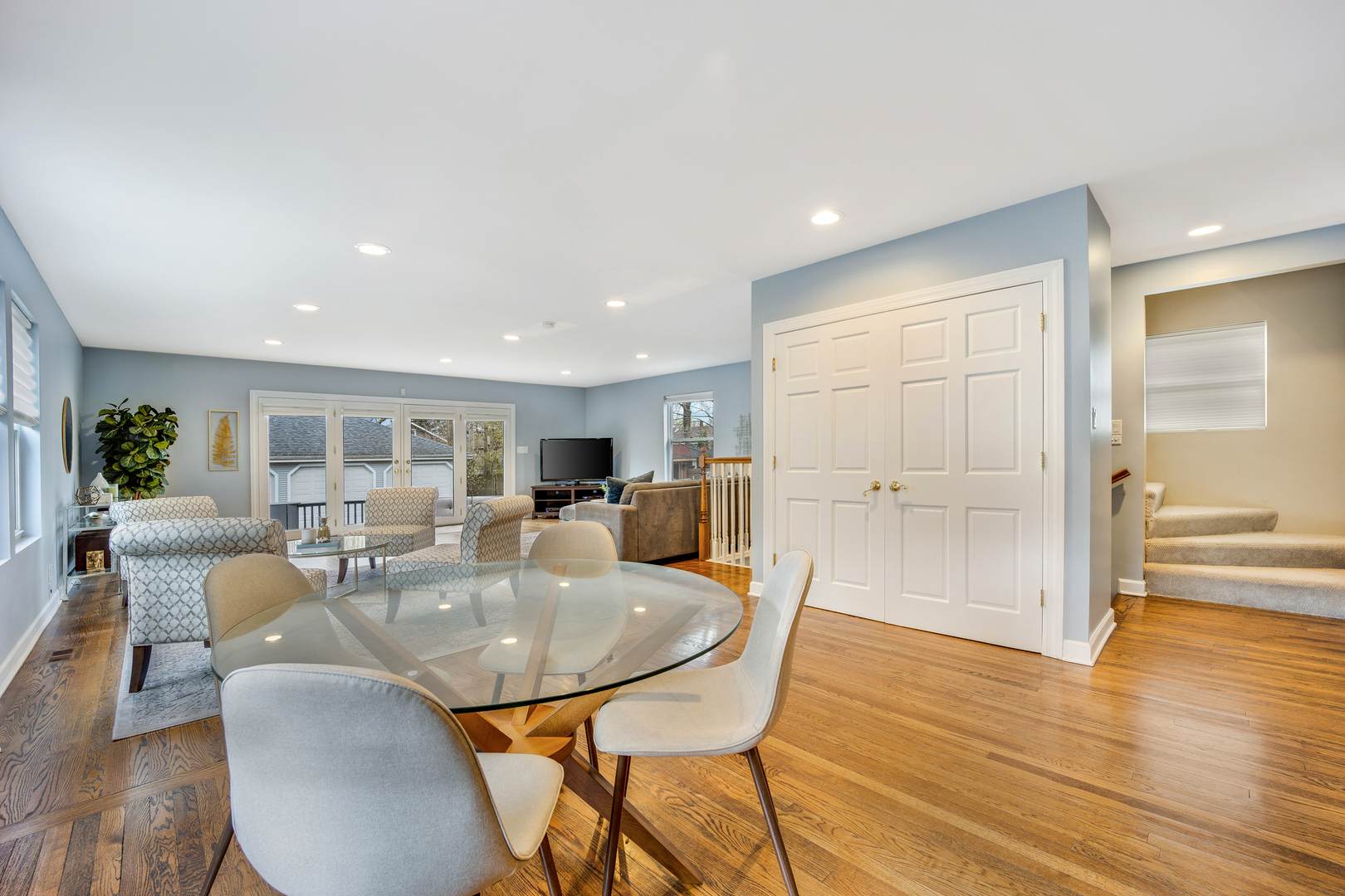 297 Gage Road Riverside, IL 60546 - Photo 14 of 55