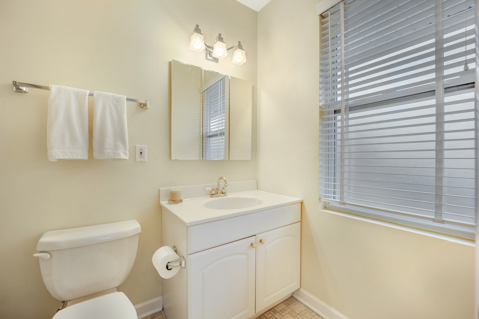 297 Gage Road Riverside, IL 60546 - Photo 25 of 55