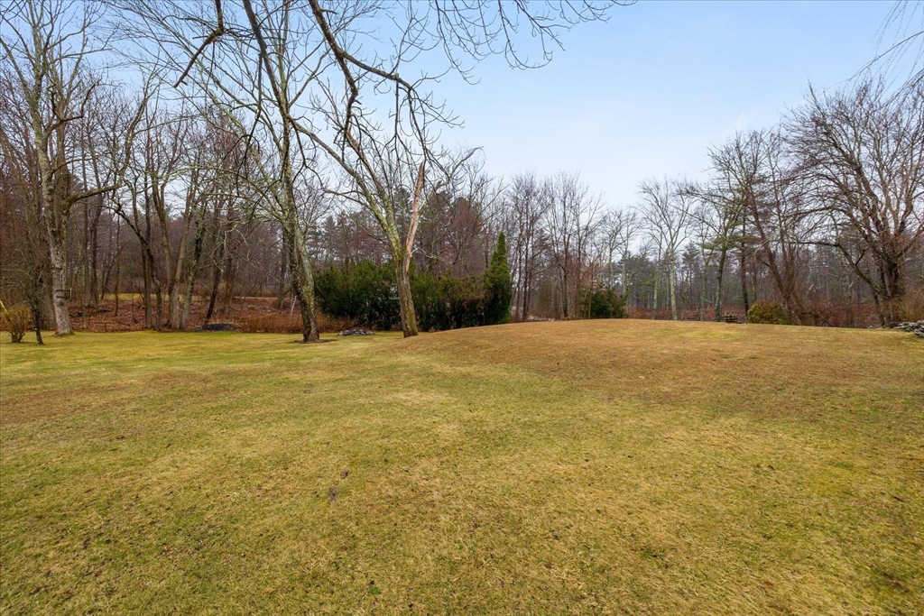 239 Ramshorn Road Dudley, MA 01571 - Photo 22 of 26