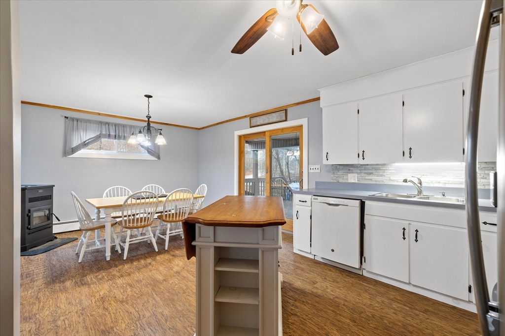 239 Ramshorn Road Dudley, MA 01571 - Photo 4 of 26