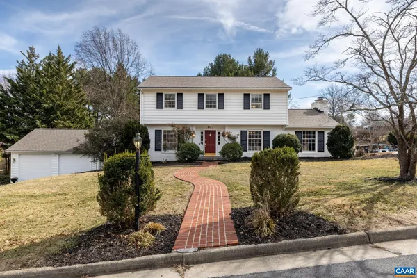$475,000 | 303 Copeland Drive, Staunton, VA 24401