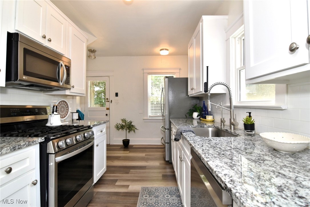 2657 Shaker Road Cleveland Heights, OH 44118 - Photo 12 of 45