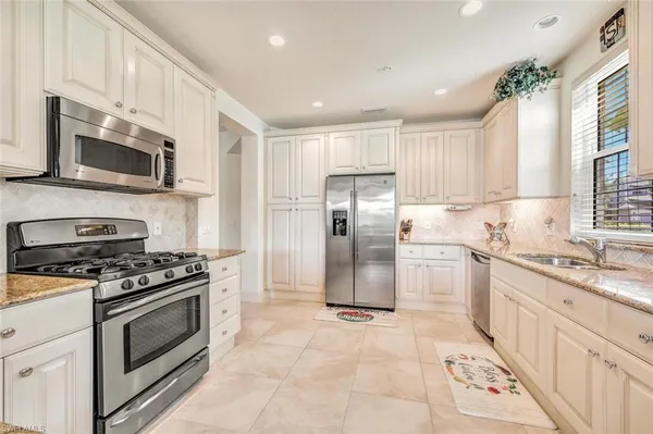 $543,000 | 9242 Tesoro Lane, Unit 101, Naples, FL 34114