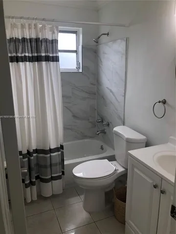 $2,000 | 10740 Southwest 3rd Street, Unit 204, Sweetwater, FL 33174