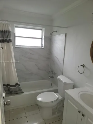 $2,000 | 10740 Southwest 3rd Street, Unit 204, Sweetwater, FL 33174