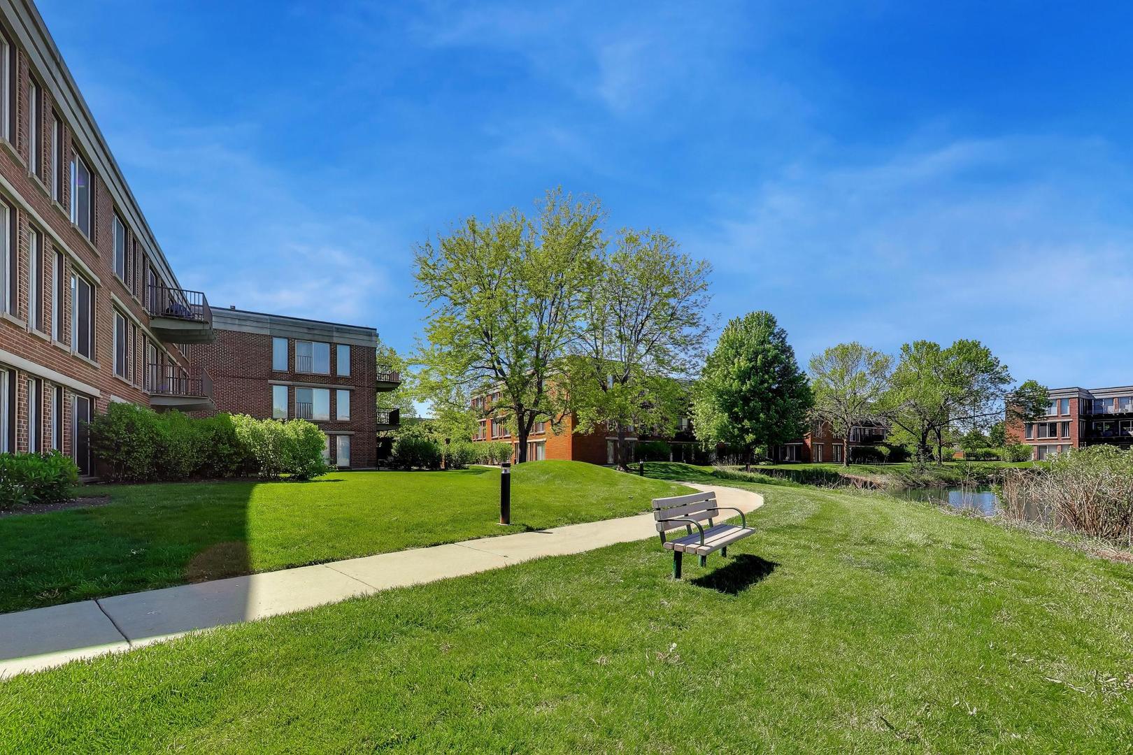 402 Kelburn Road, Unit 126 Deerfield, IL 60015 - Photo 23 of 24